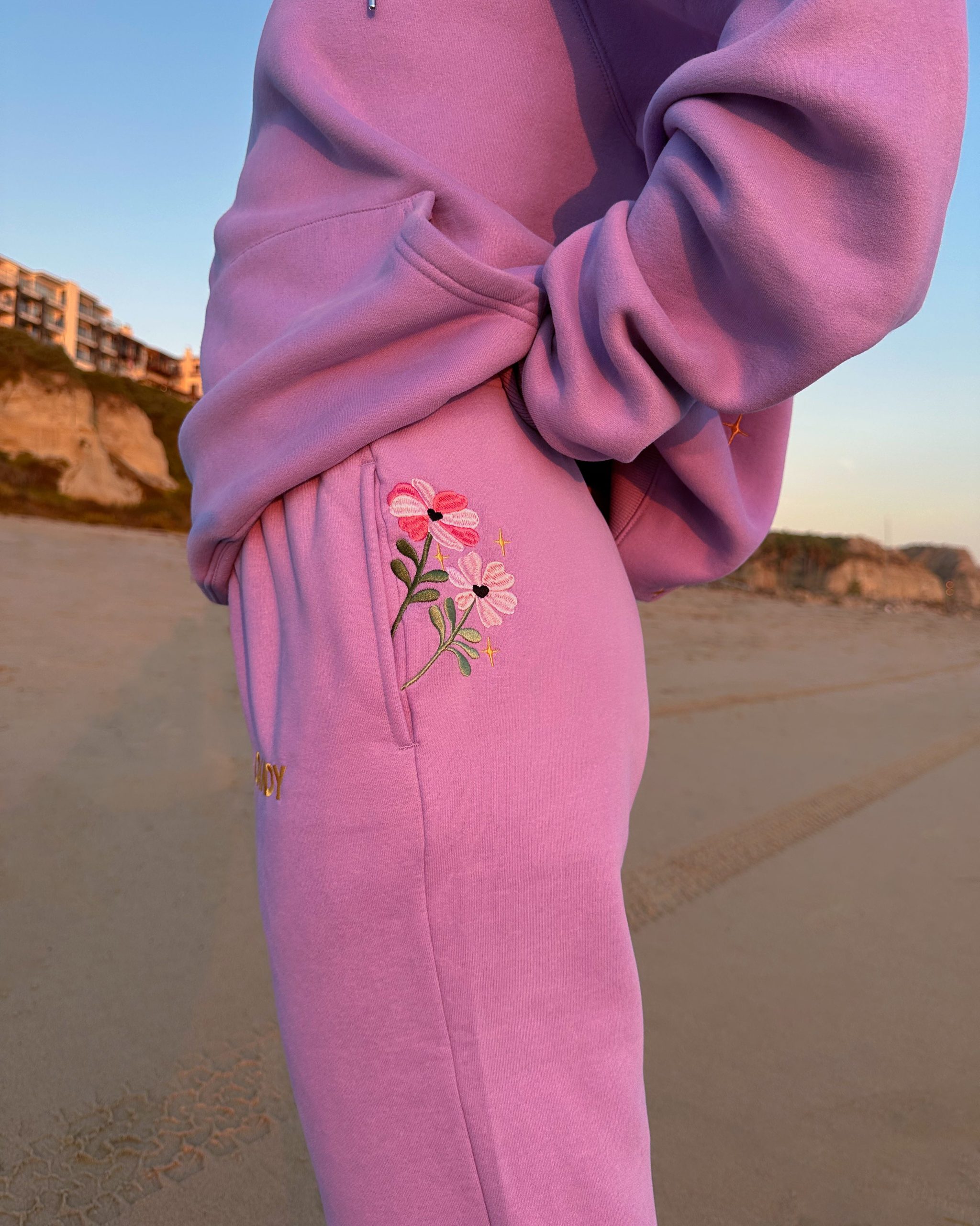 "Gift Giving" Sweatpants in Lavender - Image 6